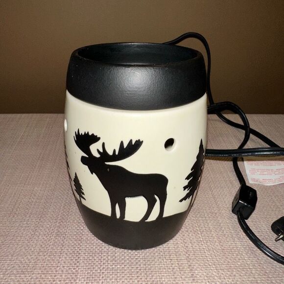 Scentsy Retired Yukon Moose Woods Trees Silhouette Wax Warmer Regular Size EUC - Picture 1 of 8
